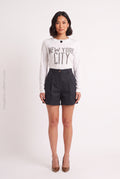Camiseta Blanca de Manga Larga con Estampado New York City DAZY